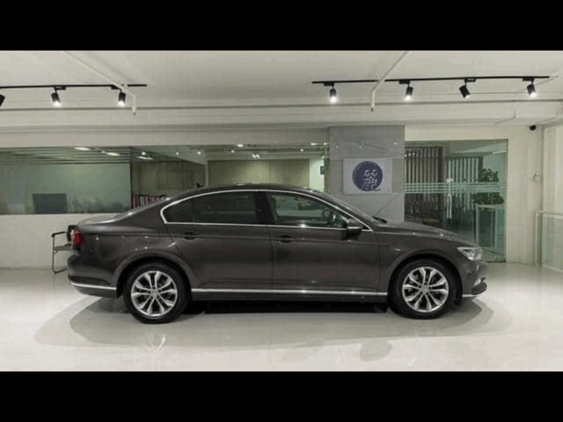 WILDAF - Volkswagen Passat TSI